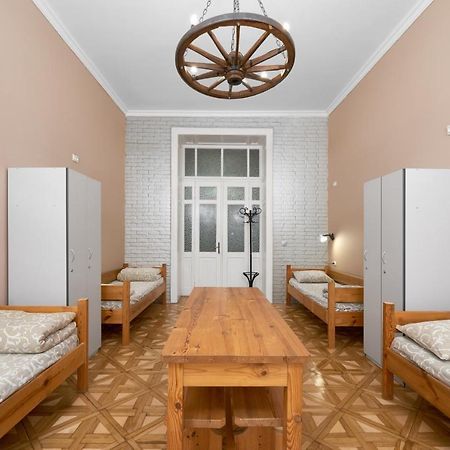 Cossacks Hostel إلفيف المظهر الخارجي الصورة