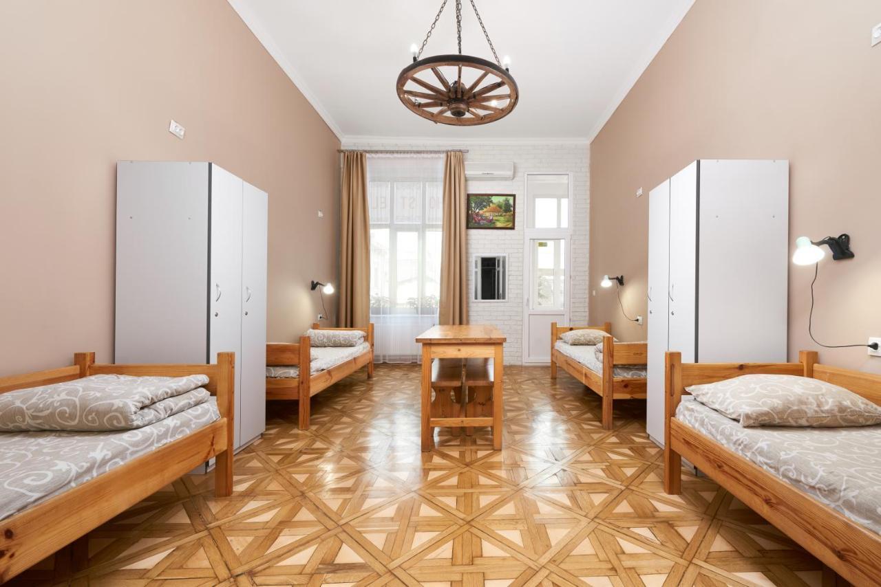 Cossacks Hostel إلفيف المظهر الخارجي الصورة