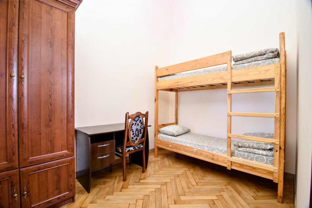 Cossacks Hostel إلفيف الغرفة الصورة