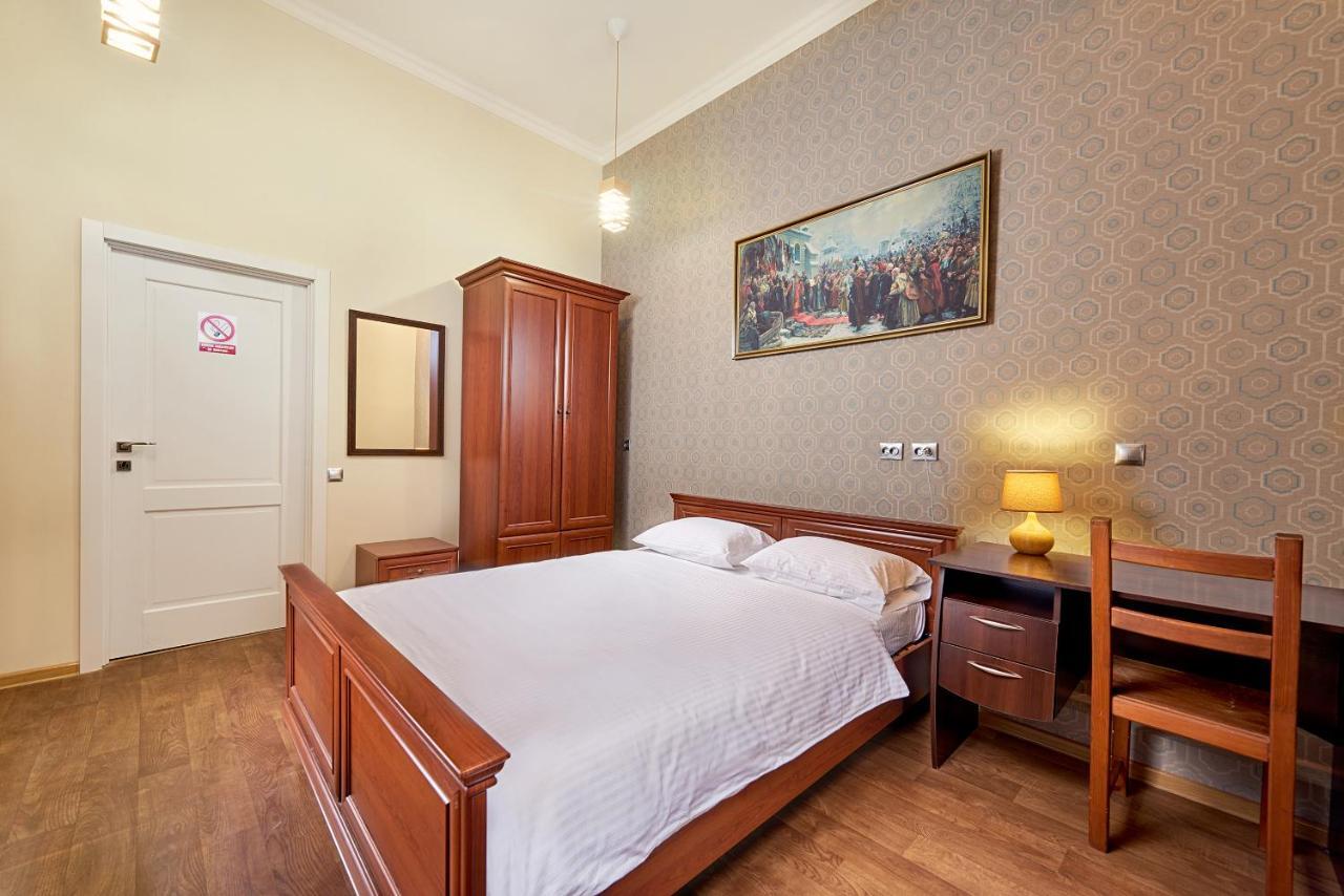 Cossacks Hostel إلفيف المظهر الخارجي الصورة